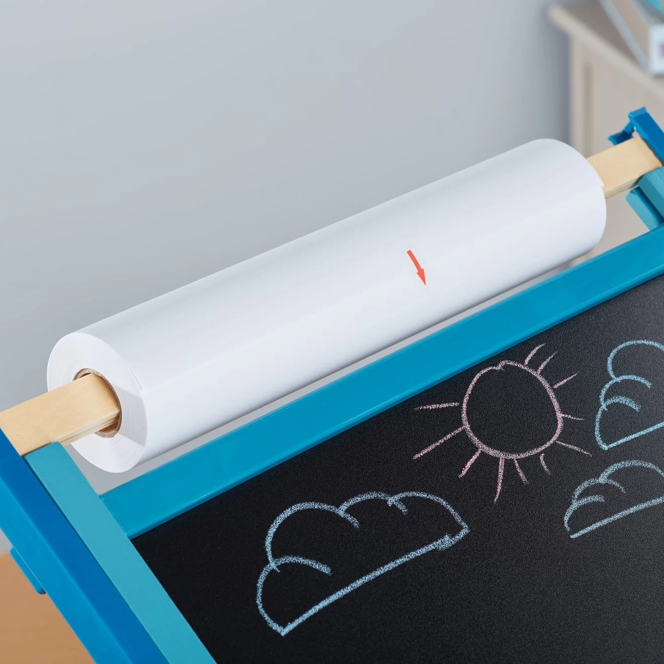 Melissa & Doug 12" Tabletop Paper Roll Bundle (3 Rolls) - Image 9