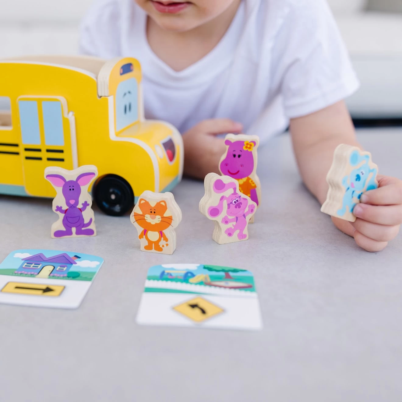 Melissa & Doug Blue's Clues & You! Wooden Pull-Back School Bus - Image 5