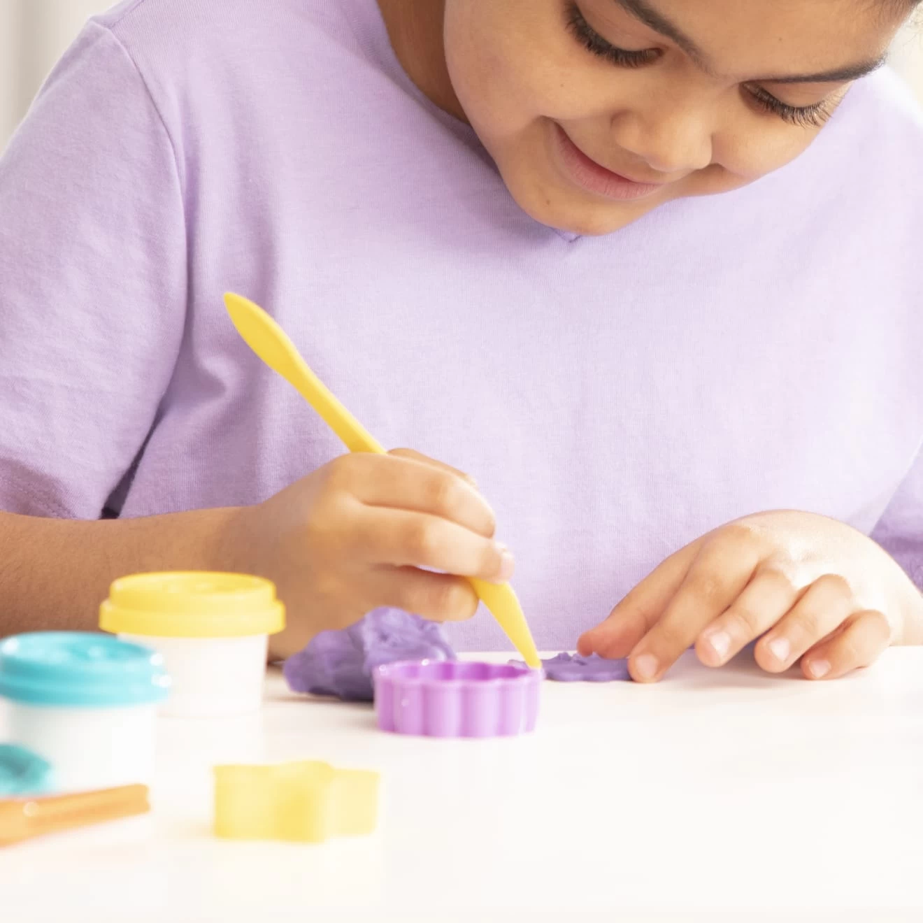 Melissa & Doug Created By Me! Cut, Sculpt & Roll Modeling Dough Kit - Image 6