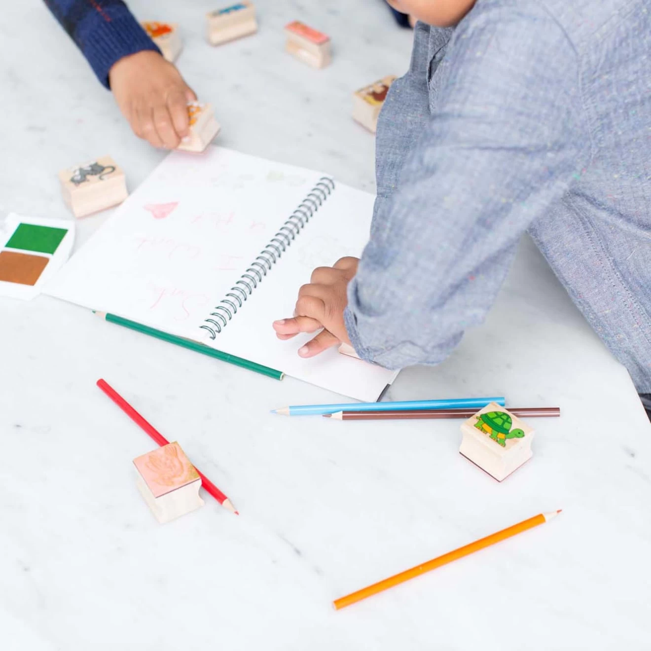 Melissa & Doug Deluxe Wooden Stamp Set - Animals - Image 6