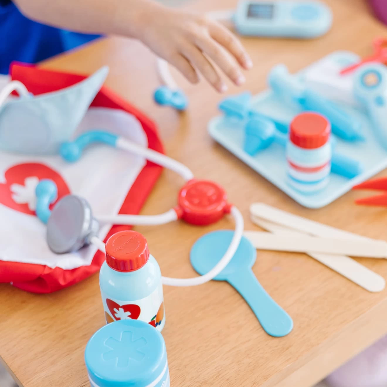 Melissa & Doug Get Well Doctor's Kit Play Set - Image 6