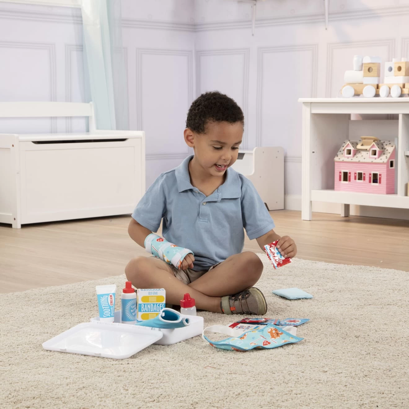 Melissa & Doug Get Well First Aid Kit Play Set - Image 5