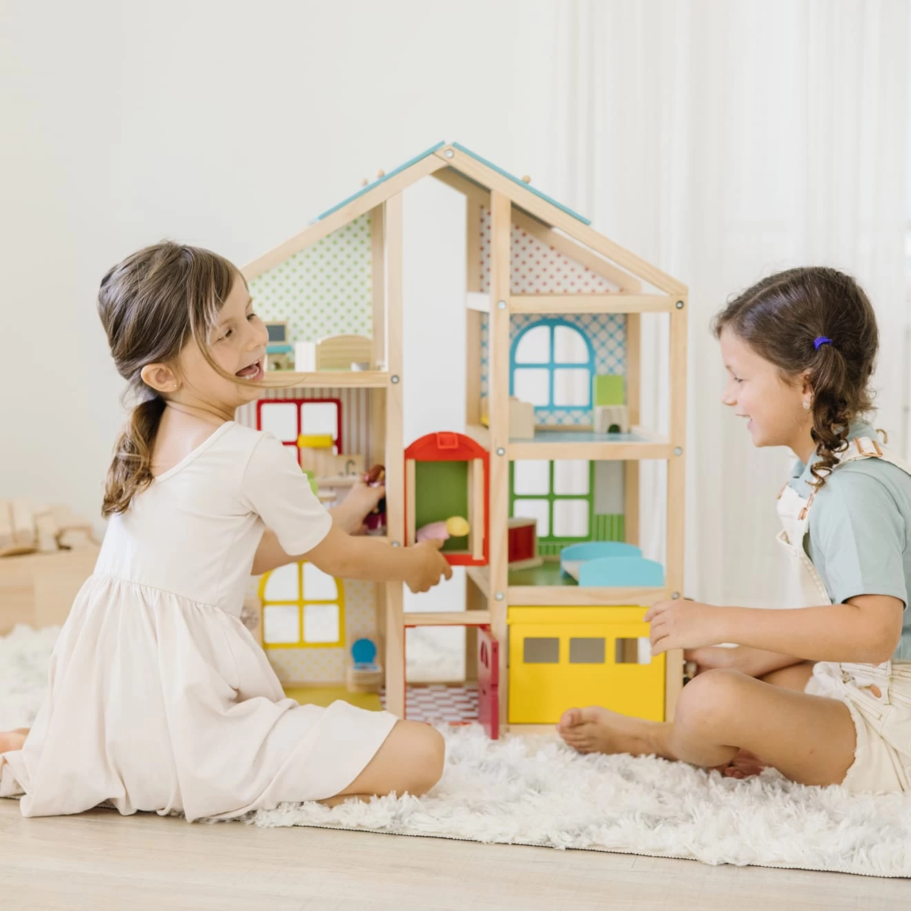 Melissa & Doug Hi-Rise Wooden Dollhouse And Furniture Set - Image 8
