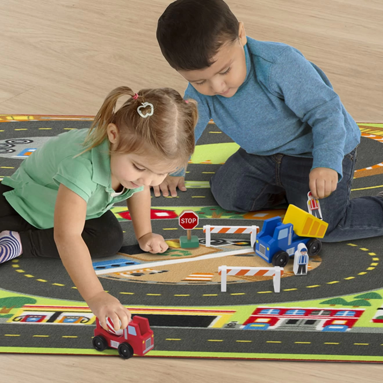Melissa & Doug Jumbo Roadway Activity Rug - Image 2