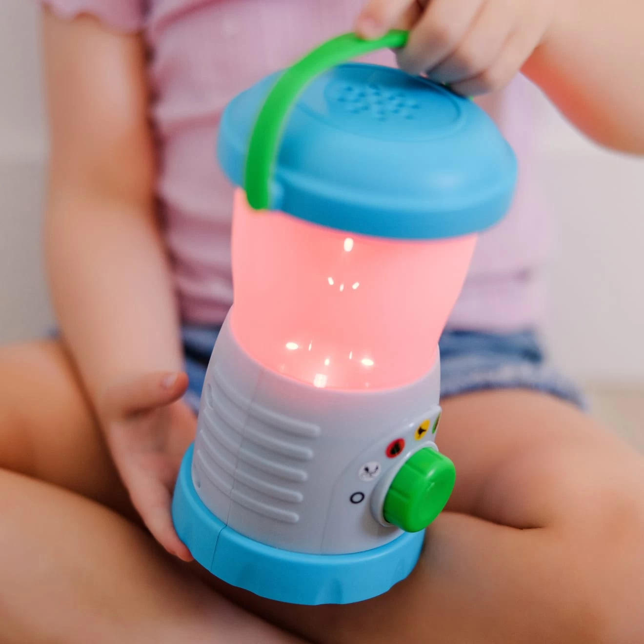 Melissa & Doug Let's Explore Light & Sound Lantern Play Set - Image 7