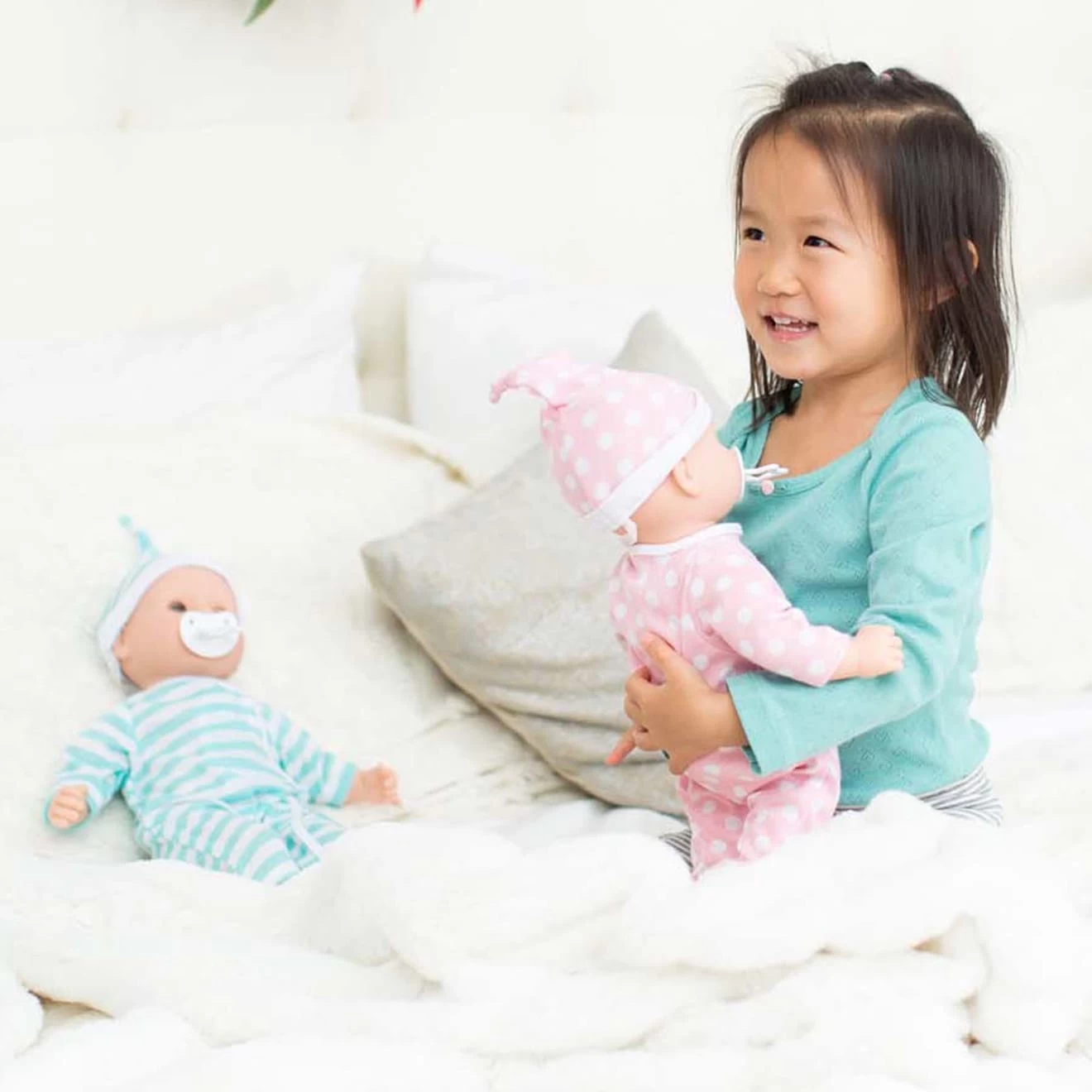 Melissa & Doug Mine To Love Twins Luke & Lucy Dolls - Image 6