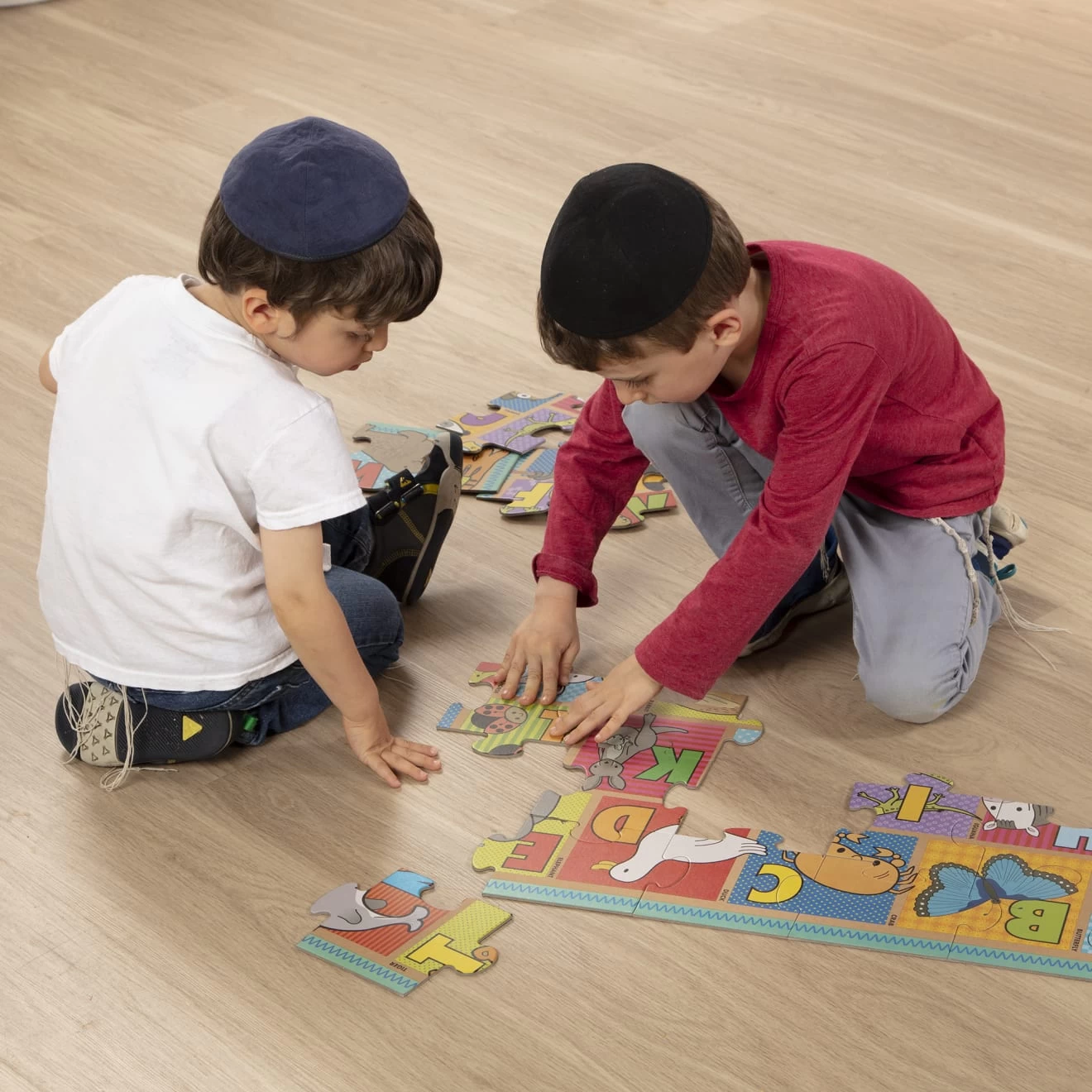 Melissa & Doug Natural Play Floor Puzzle: ABC Animals - Image 5