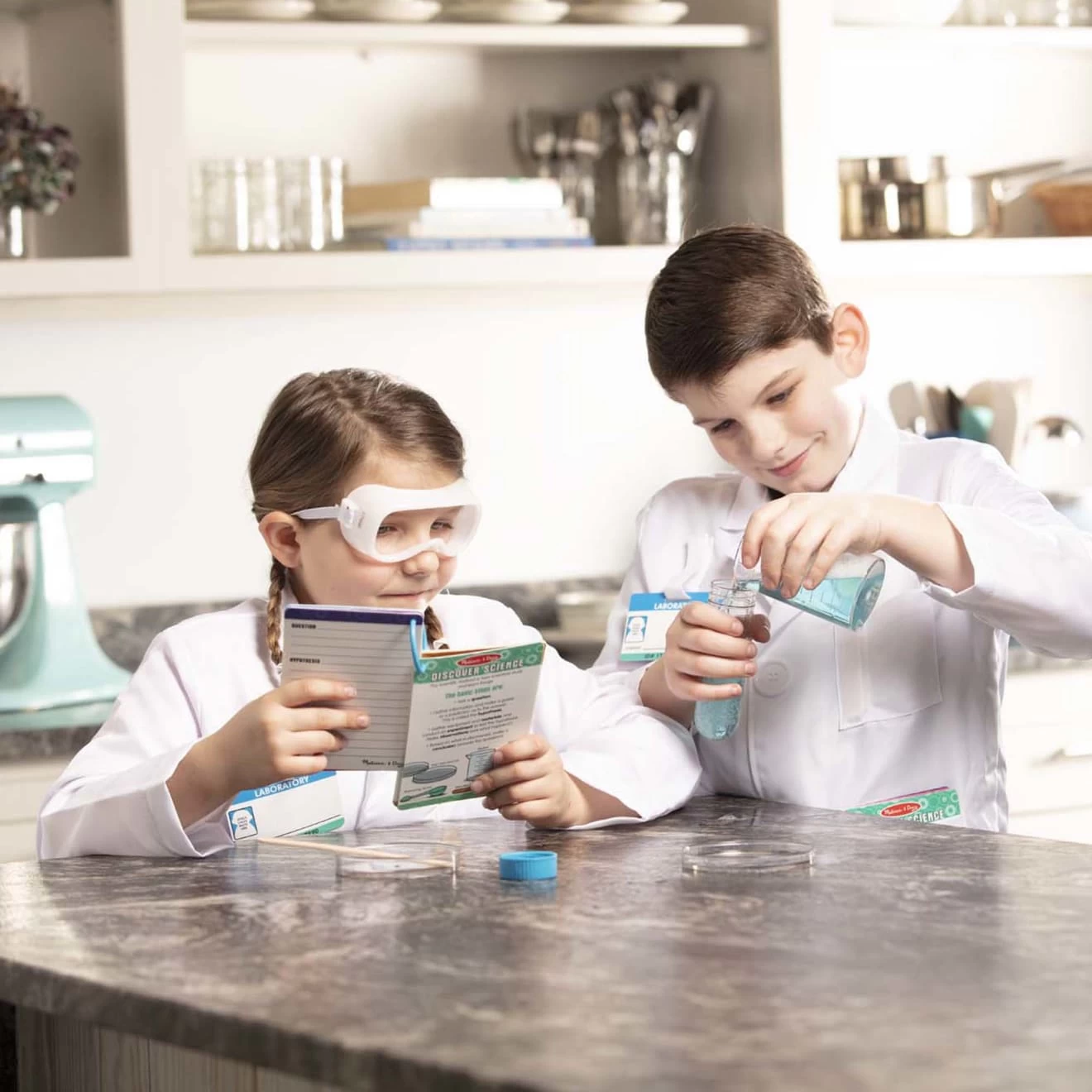 Melissa & Doug Scientist Role Play Set - Image 2