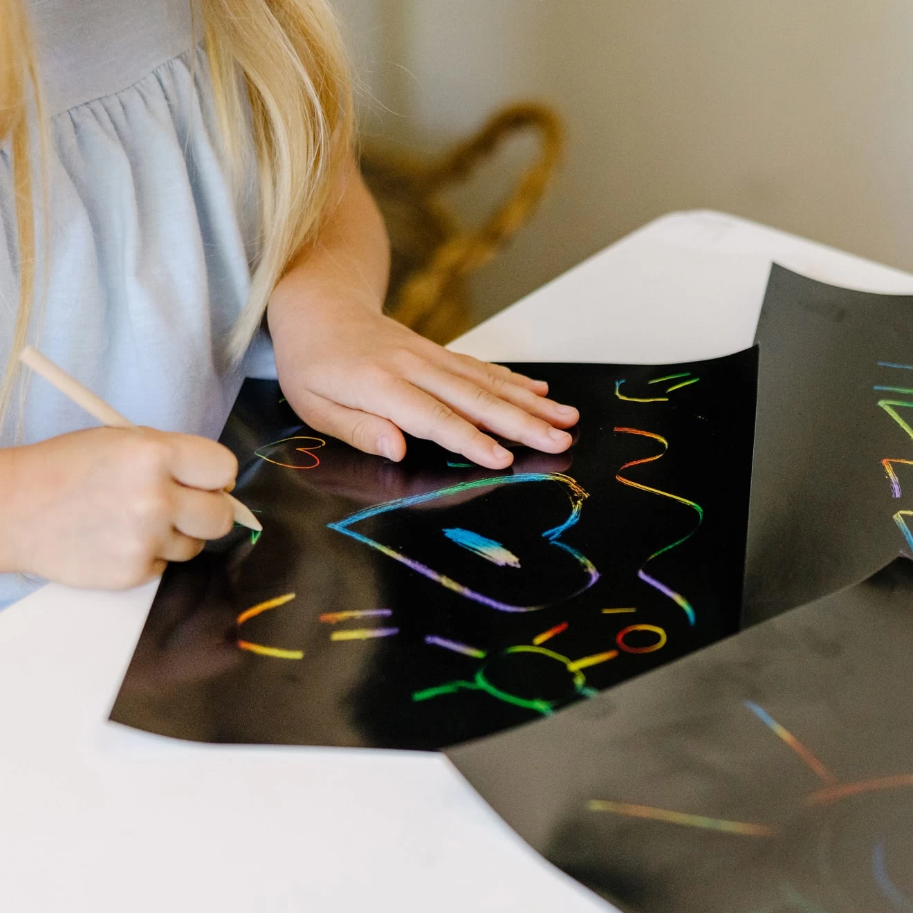 Melissa & Doug Scratch Art Paper Multicolor (50 Sheets) - Image 5