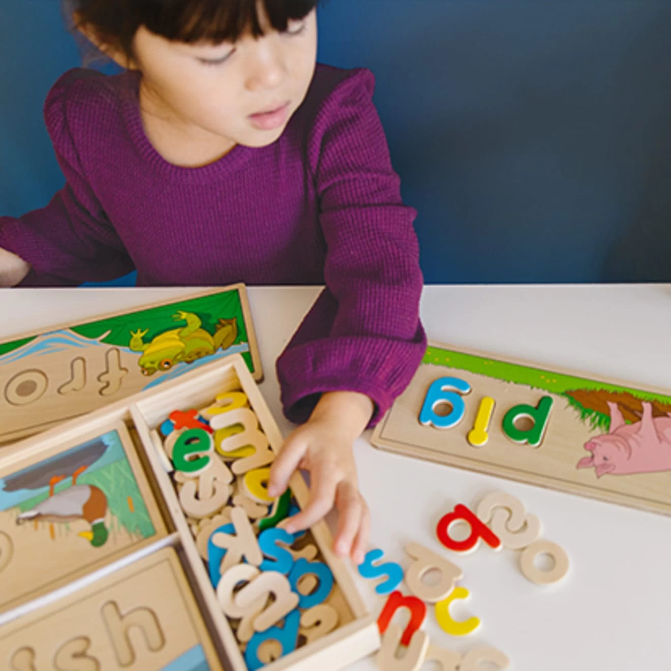 Melissa & Doug See & Spell Learning Toy - Image 2