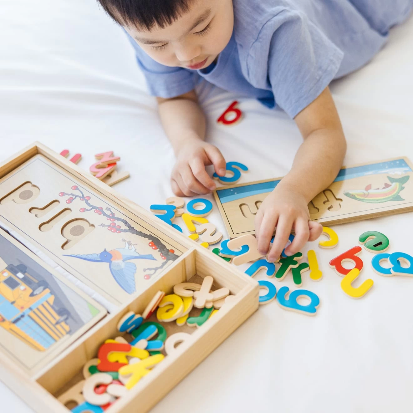 Melissa & Doug See & Spell Learning Toy - Image 5