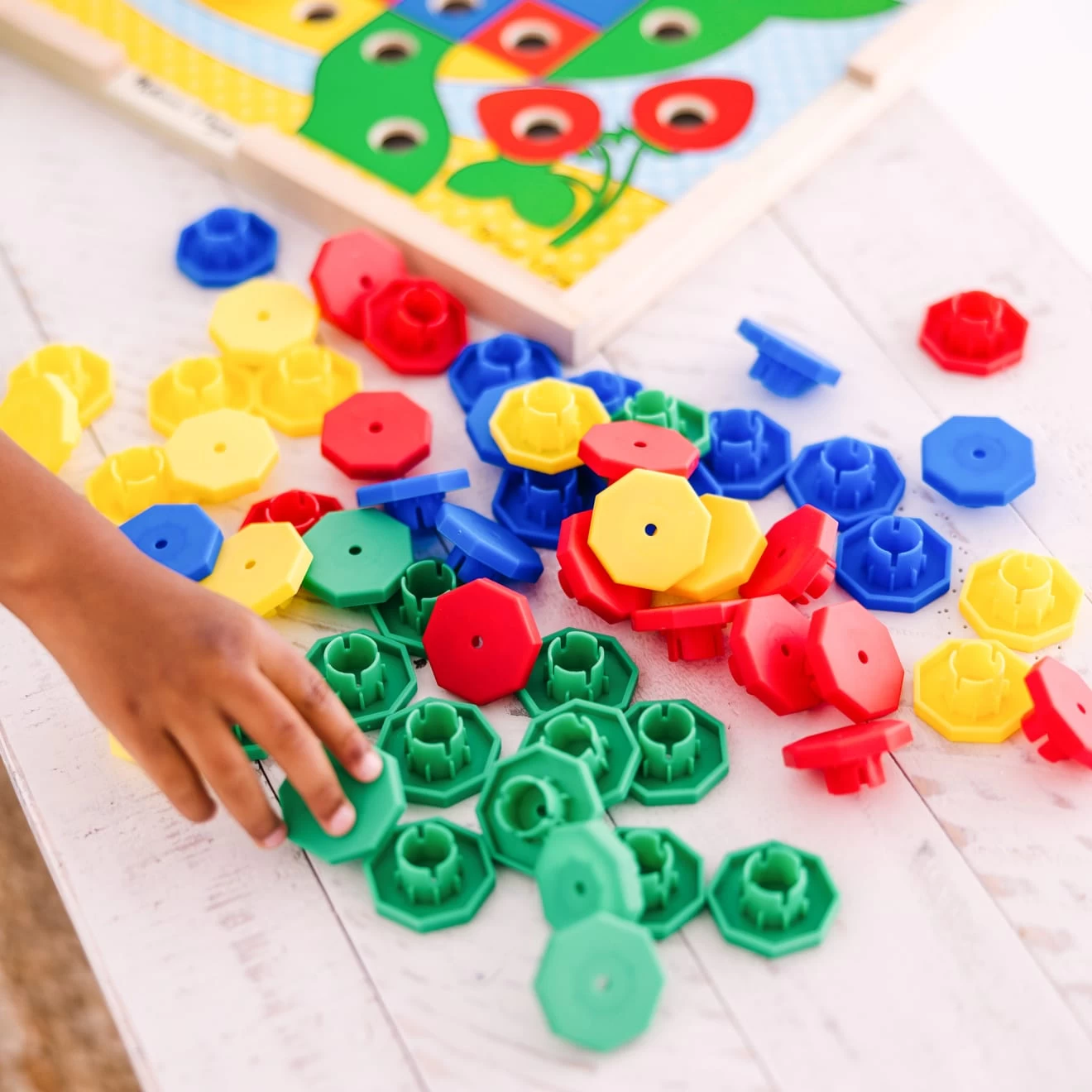 Melissa & Doug Sort & Snap Color Match - Image 6