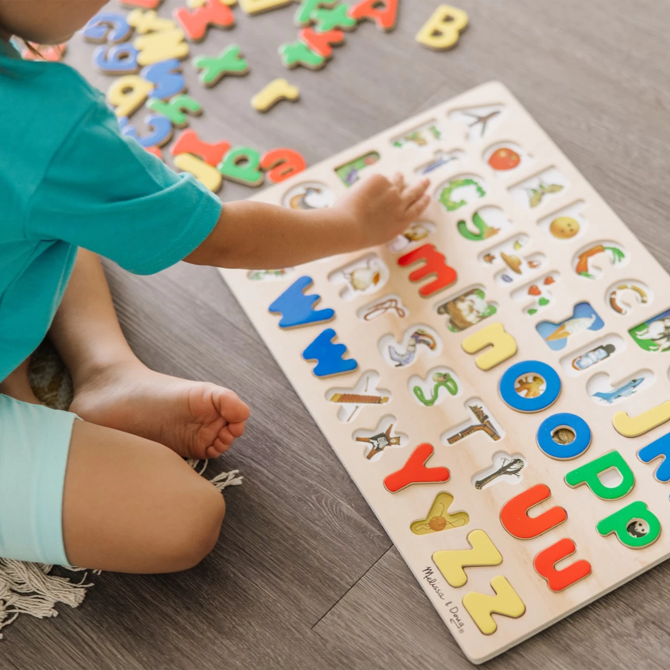 Melissa & Doug Upper & Lower Case Alphabet Puzzle - Image 7