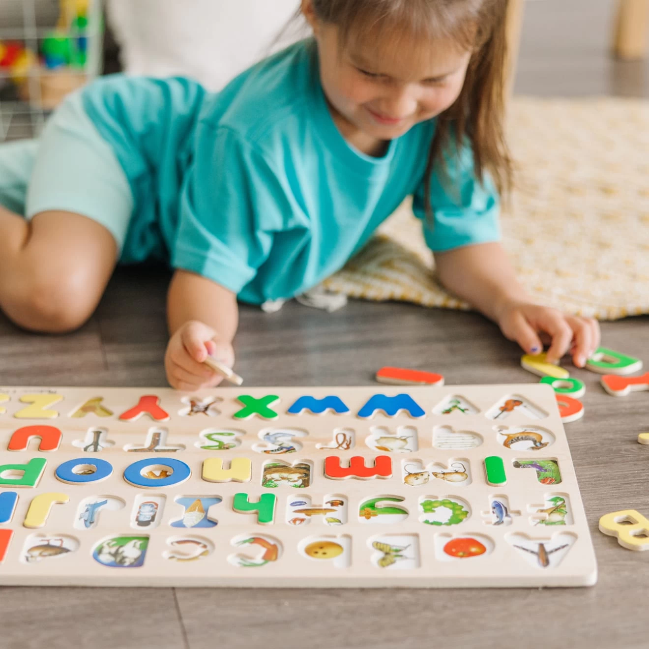 Melissa & Doug Upper & Lower Case Alphabet Puzzle - Image 8