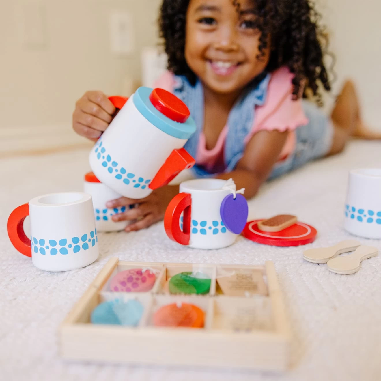 Melissa & Doug Wooden Steep & Serve Tea Set - Image 6